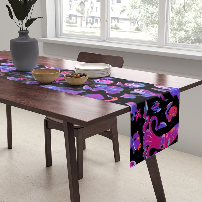 Stabby marine life Table Runner Gallery Image 2