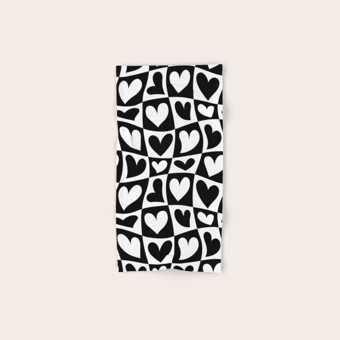 Black and white love heart checkered pattern Bath Towel Gallery Image 1