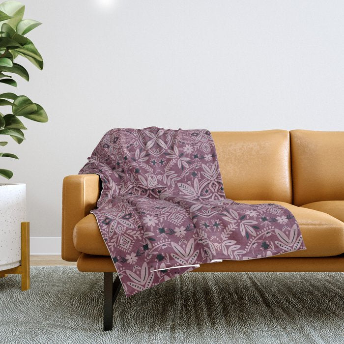 Chic Nature Charm Throw Blanket Gallery Image 1