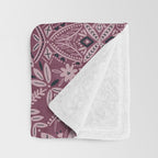 Chic Nature Charm Throw Blanket Gallery Image 3