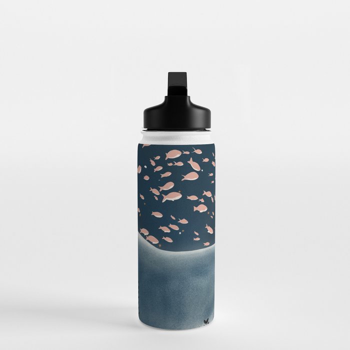 diving with sharks Water Bottle Gallery Image 3