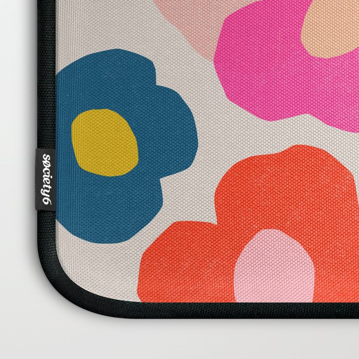 poppy 1 Laptop Sleeve Gallery Image 3