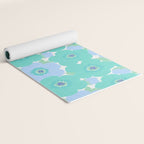 Bright Summer Floral Mid-Century Style Flower Pattern Yoga Mat Gallery Image 2