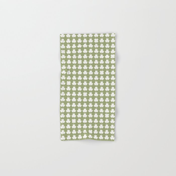 Clovers XXVIII Natural Green Botanical Pattern Bath Towel Gallery Image 1