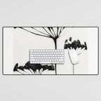 Abstract Art /Minimal Plant 118 Desk Mat Gallery Image 1