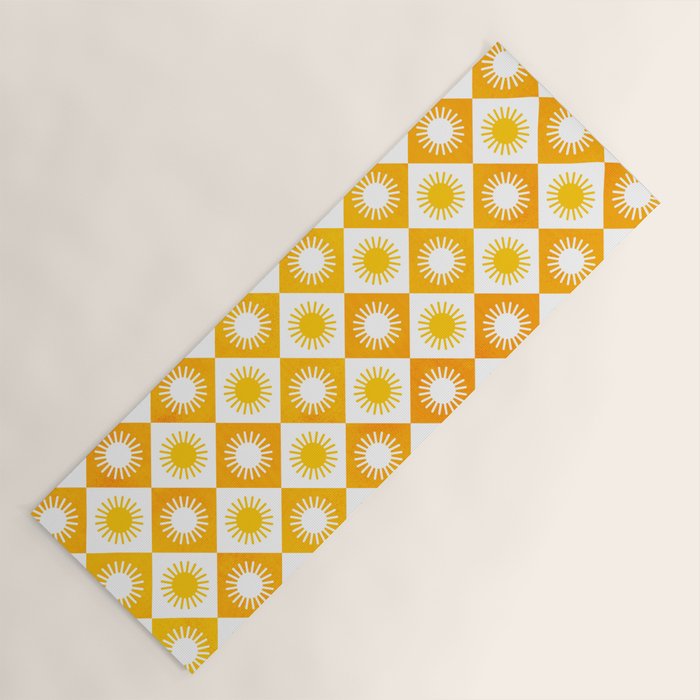 Retro Checkered Yellow Sun Pattern Yoga Mat