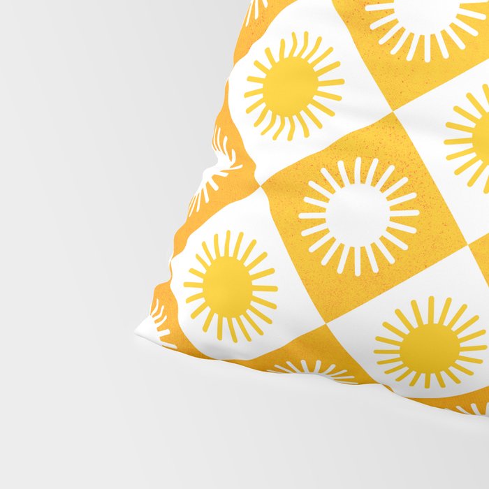Retro Checkered Yellow Sun Pattern Pillow Sham Gallery Image 4
