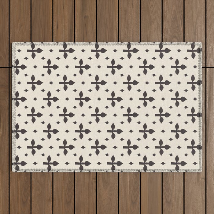 Classic Monochrome Leaf Motif Outdoor Rug Gallery Image 1