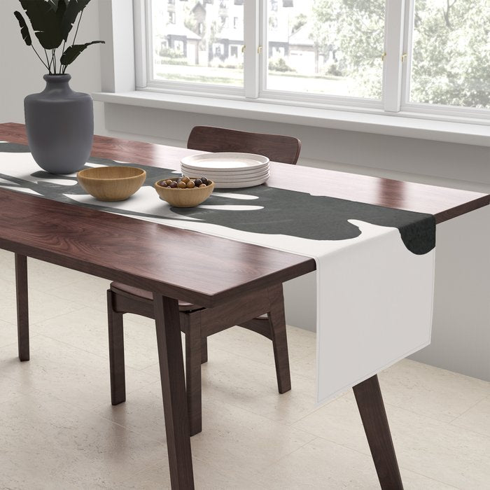 Monstera Line Table Runner Gallery Image 2