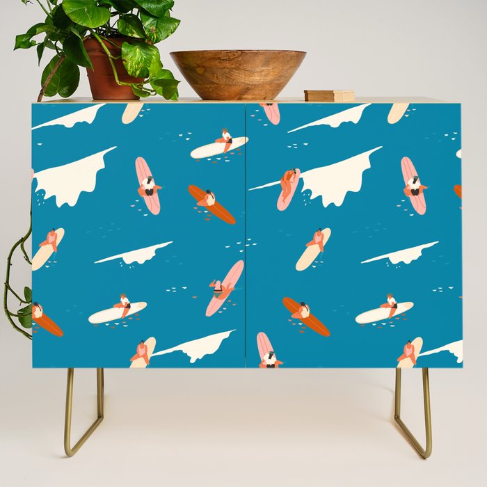 Queens  Credenza Gallery Image 1