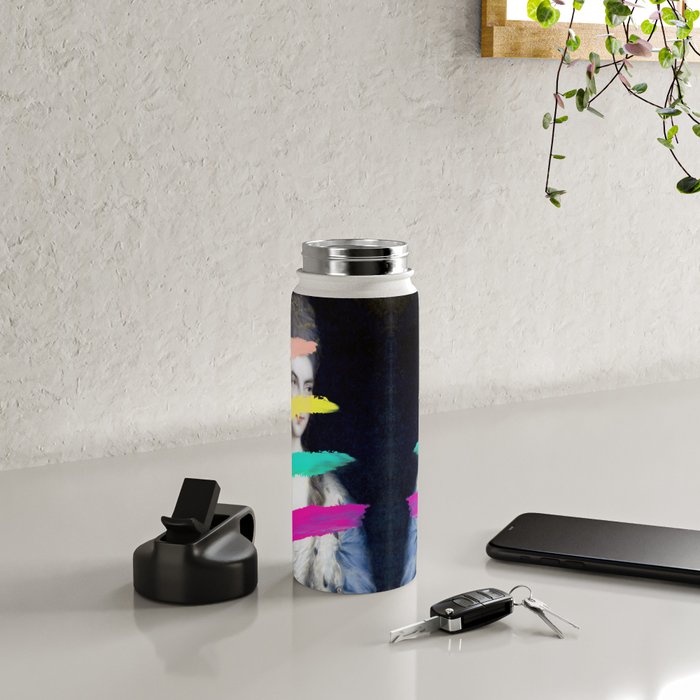 Composition 716 Water Bottle Gallery Image 4