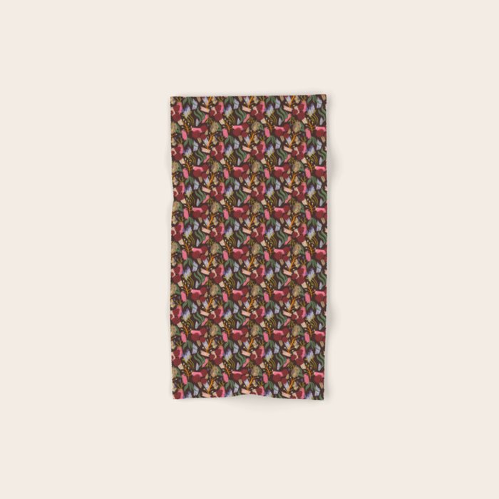 Rustic Botanical Rose Pattern Bath Towel Gallery Image 1
