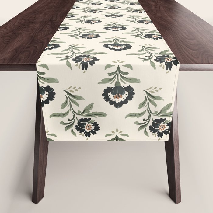 Elegant Vintage Floral Pattern Table Runner Gallery Image 1