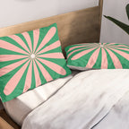 Big Daisy Retro Minimalism in Pink and Bright Green Pillow Sham Gallery Image 2