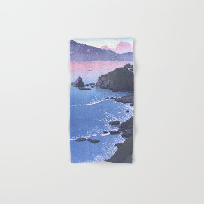 Vintage Japanese Woodblock Print Art - Kude Beach In Wakasa By Hasui Kawase Bath Towel Gallery Image 1