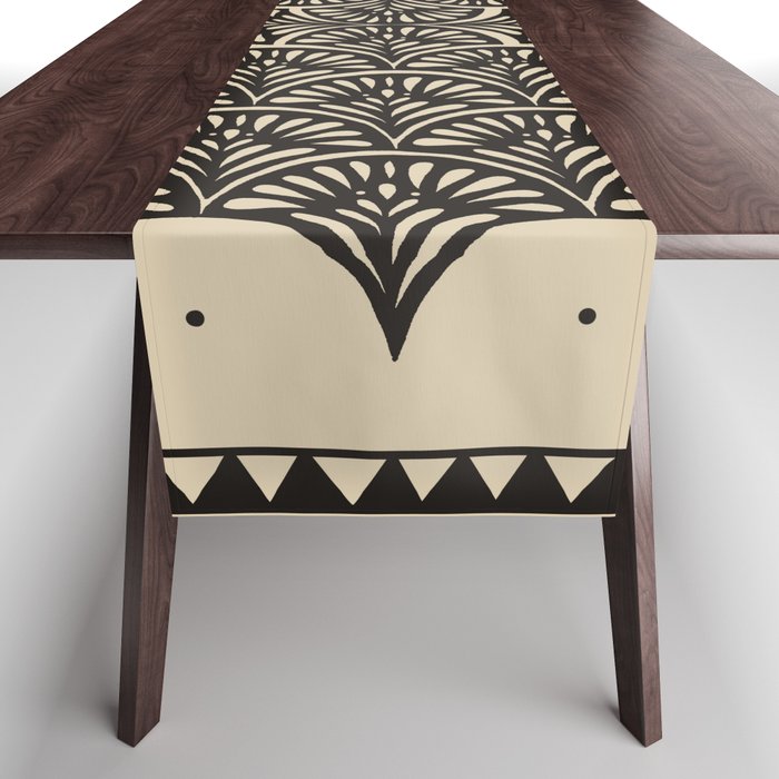 Nouv Table Runner Gallery Image 1