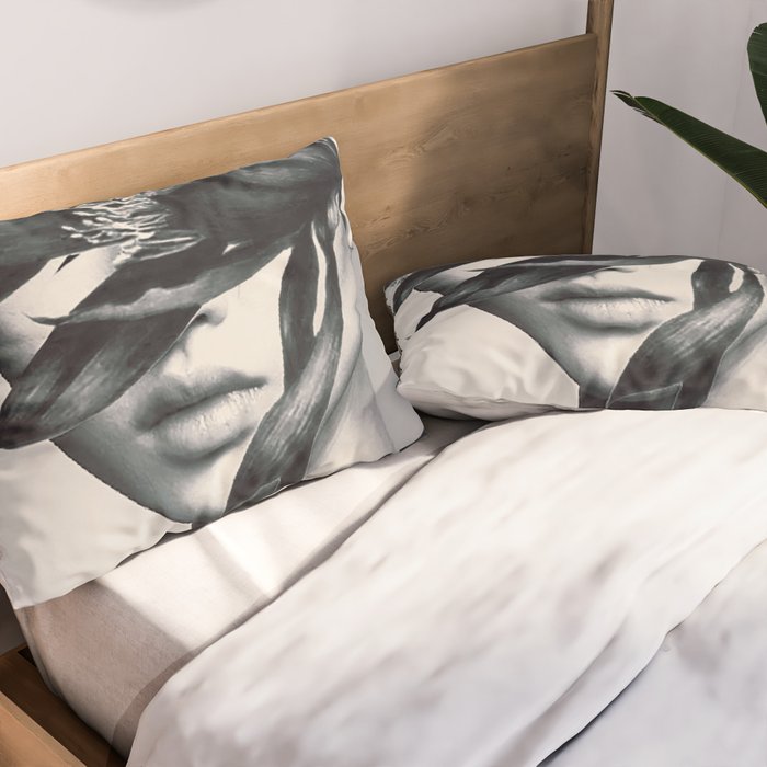 Inner beauty  22 Pillow Sham Gallery Image 2