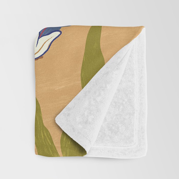 Au Naturel  Throw Blanket Gallery Image 3