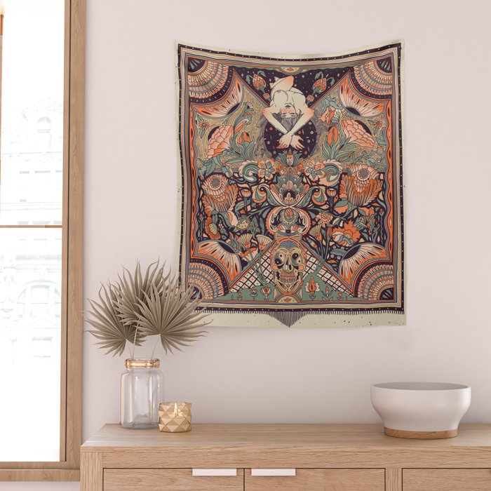 lit de fleurs Wall Tapestry Gallery Image 2