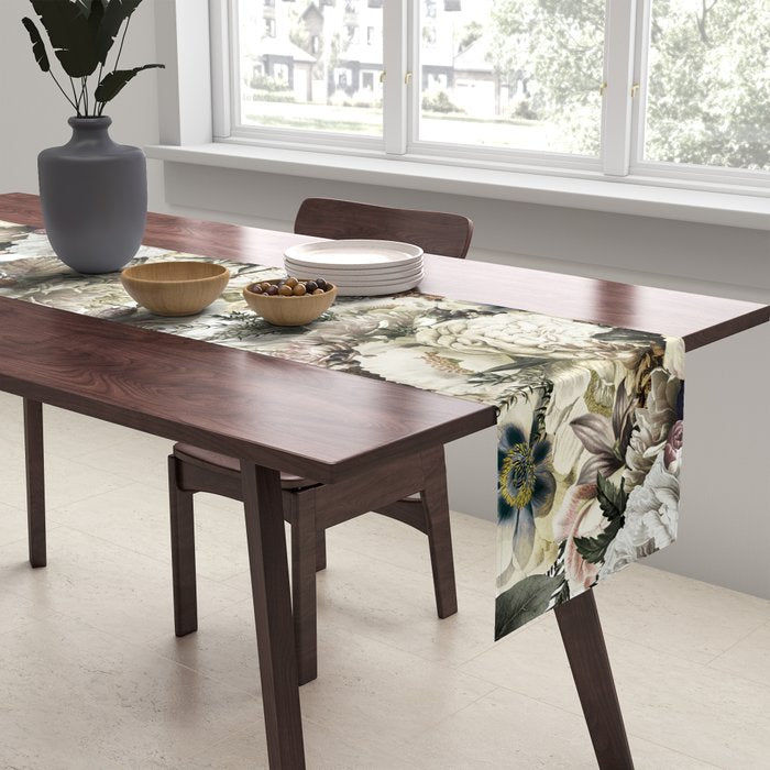 Christmas Vintage Floral Table Runner Gallery Image 2