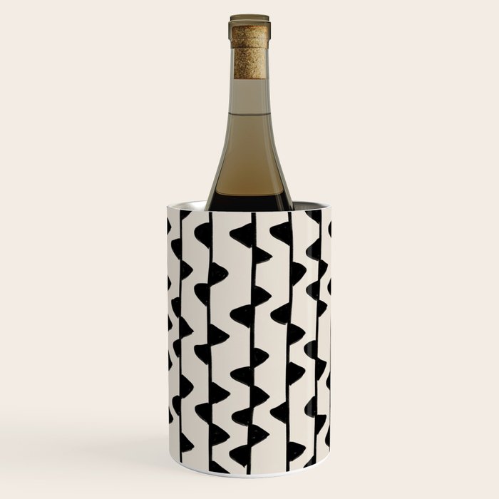 Triangles / Black & White Pattern Wine Chiller Gallery Image 1