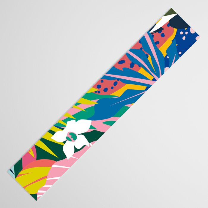 Verde Tropico Table Runner Gallery Image 3