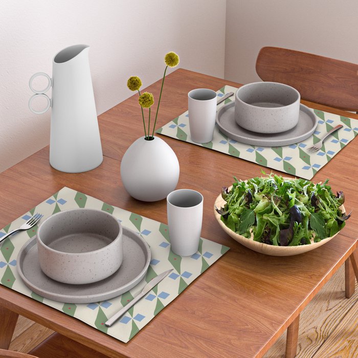 Simple Hand-cut Pattern #4 Placemat Gallery Image 2