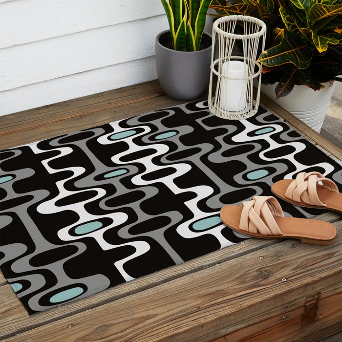 Mid Century Modern Art 2.5 Outdoor Rug Gallery Image 2