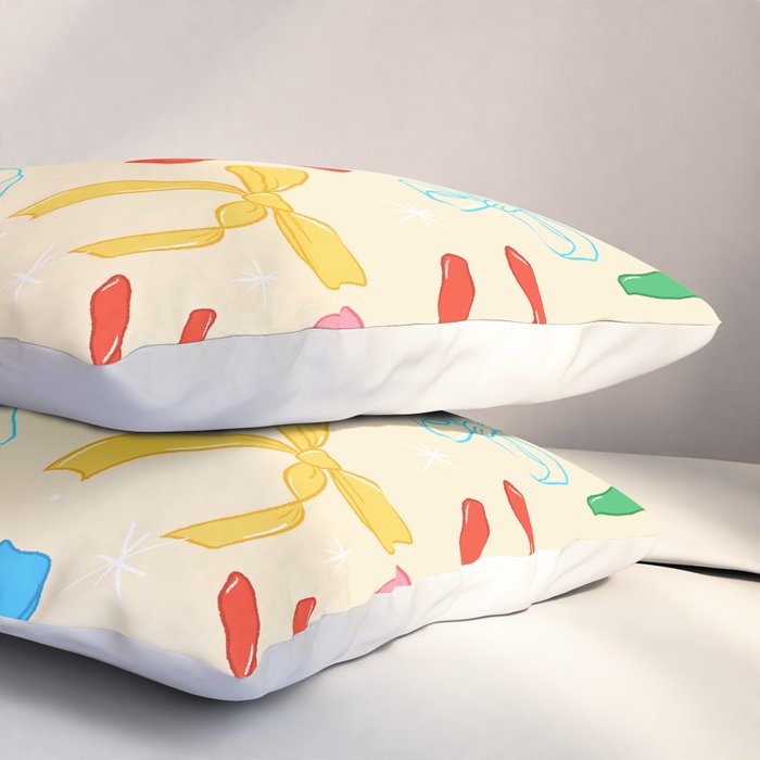 Festive Coquette Bow Pattern on Cream Pillow Sham Gallery Image 3