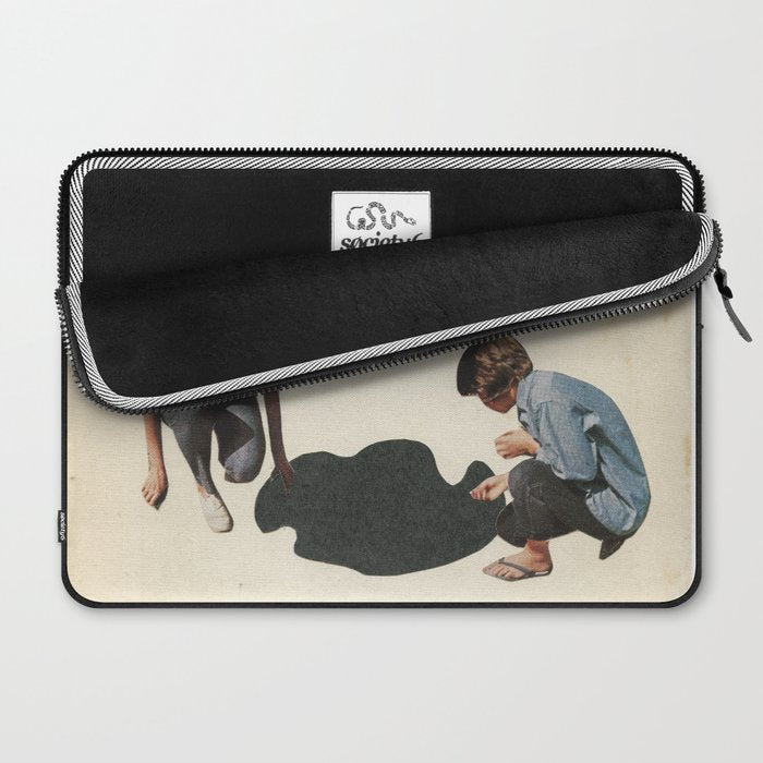 Encounter Laptop Sleeve Gallery Image 2