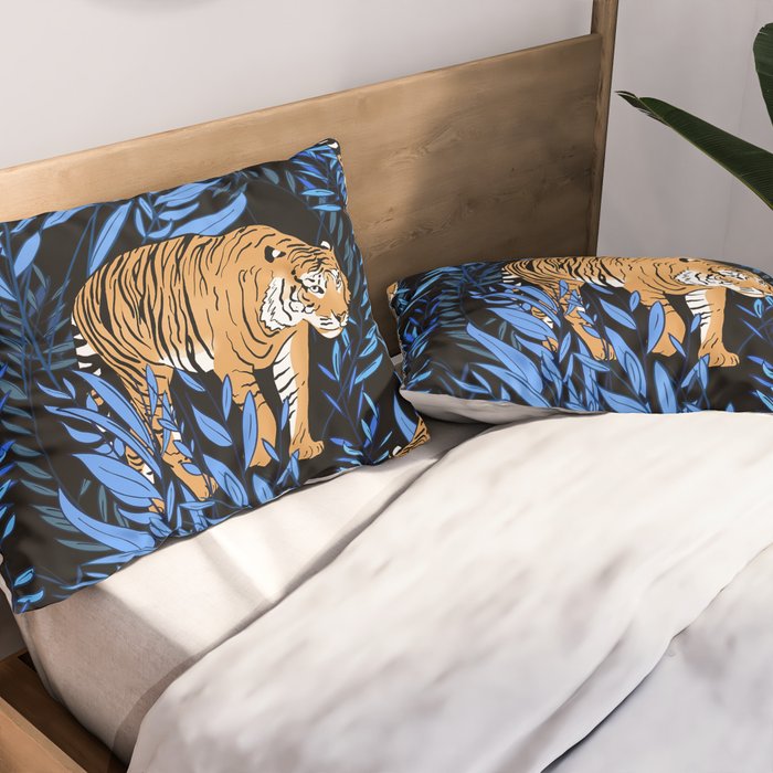 Tiger and leaf pattern Pillow Sham Gallery Image 2