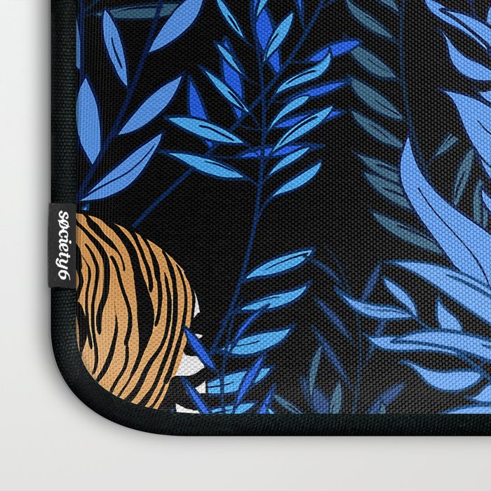 Tiger and leaf pattern Laptop Sleeve Gallery Image 3