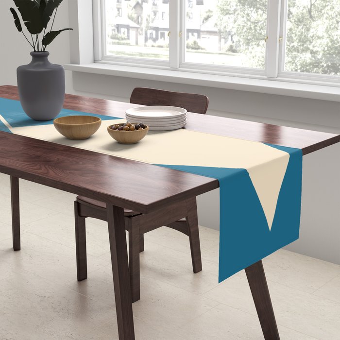 Minimalist 119 Table Runner Gallery Image 2