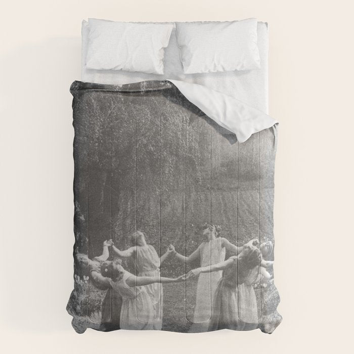 Circle Of Witches Vintage Women Dancing Black And White Comforter Gallery Image 1