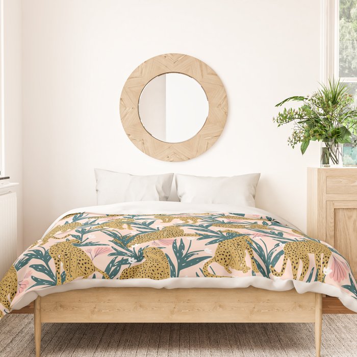 Cheetah jungle print on blush pink  Duvet Cover Gallery Image 3