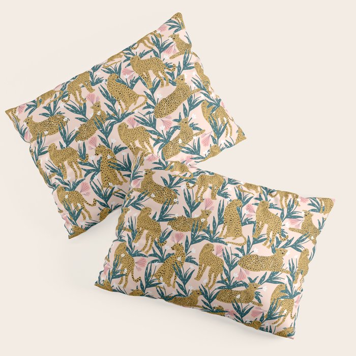 Cheetah jungle print on blush pink  Pillow Sham Gallery Image 3