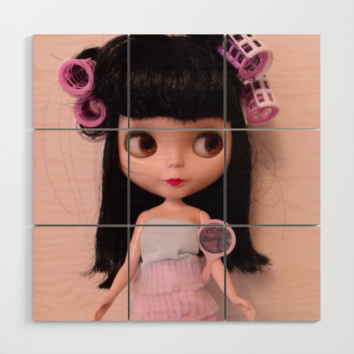 blythe in curlers Wood Wall Art Gallery Image 1