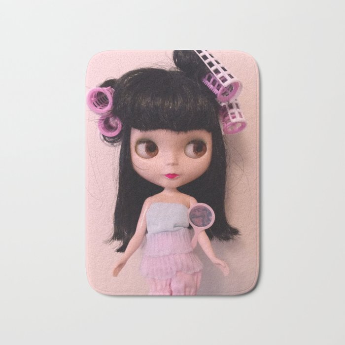 blythe in curlers Bath Mat Gallery Image 1