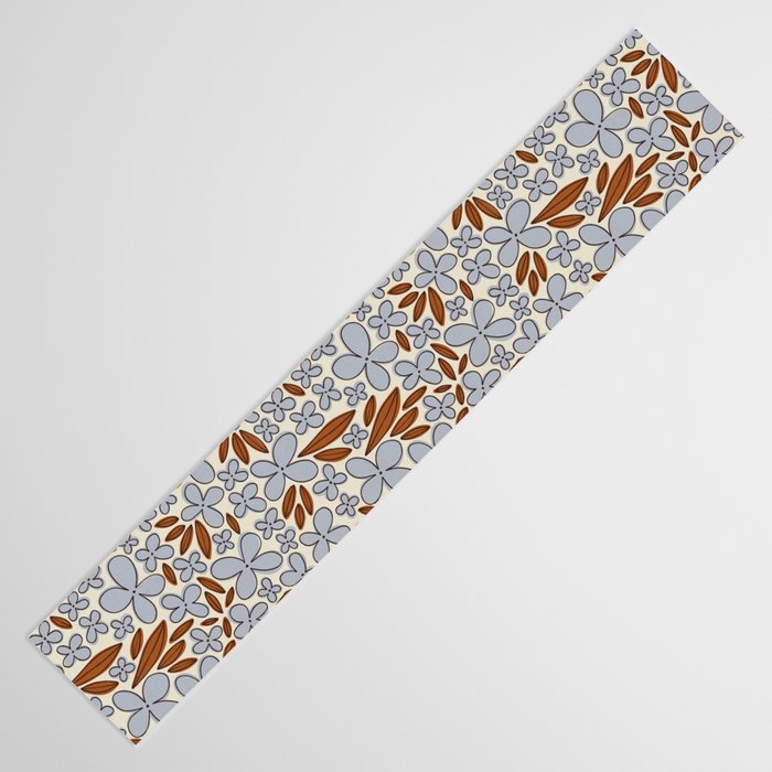 Four-leaf Flower Pattern / Grey & Brown Table Runner Gallery Image 3