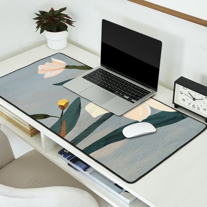 Daffodils Desk Mat Gallery Image 2