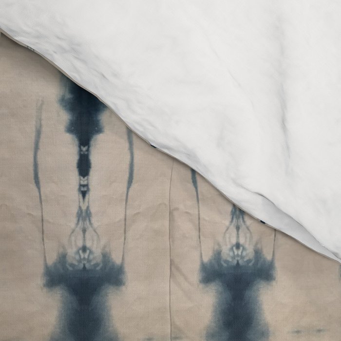 Indigo and Cream Shibori Comforter Gallery Image 4