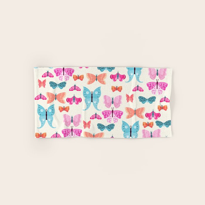 Butterflies in pink Bath Towel Gallery Image 1