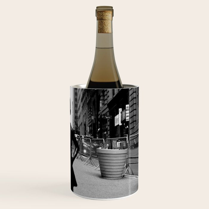 Fearless Girl Wine Chiller Gallery Image 3