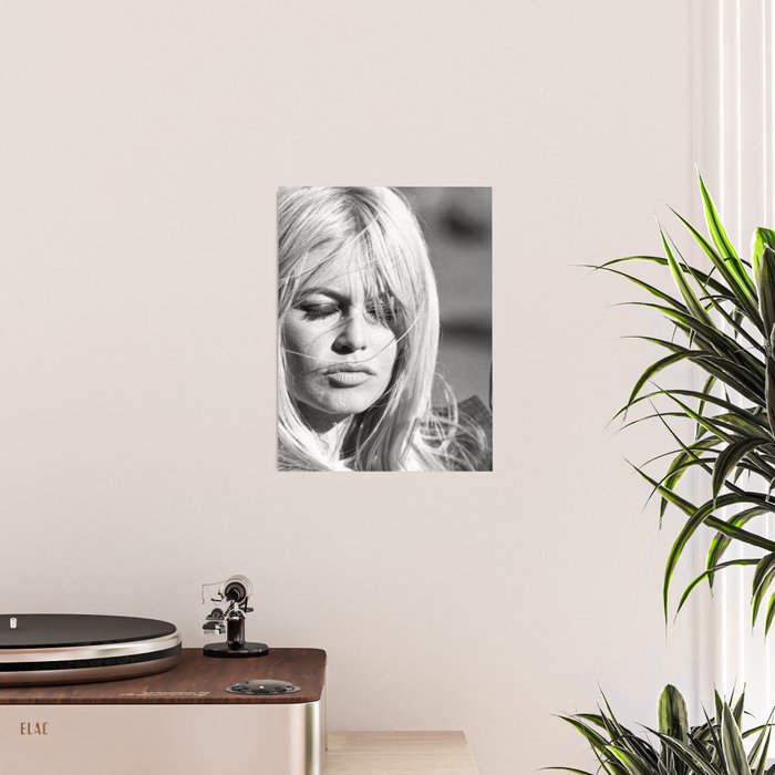 Brigitte Bardot with Cigarette Retro Vintage Art Poster Gallery Image 2
