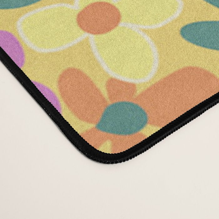 Amour 2 Desk Mat Gallery Image 4