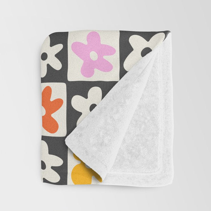 Trendy checkered flower art pattern Throw Blanket Gallery Image 3