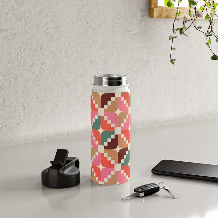 Winter Retro Quilt Pattern Water Bottle Gallery Image 4