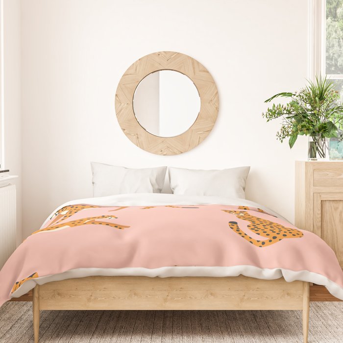 Cheetahs pattern on pink Duvet Cover Gallery Image 3