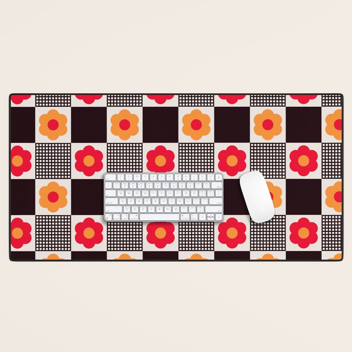 Dedekovski Retro Desk Mat Gallery Image 1