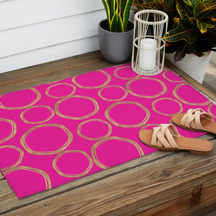Hot Pink & Gold Circles Outdoor Rug Gallery Image 2